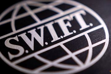 美国、欧盟、英国、加拿大发布对俄制裁联合声明：禁止俄多家银行使用SWIFT系统